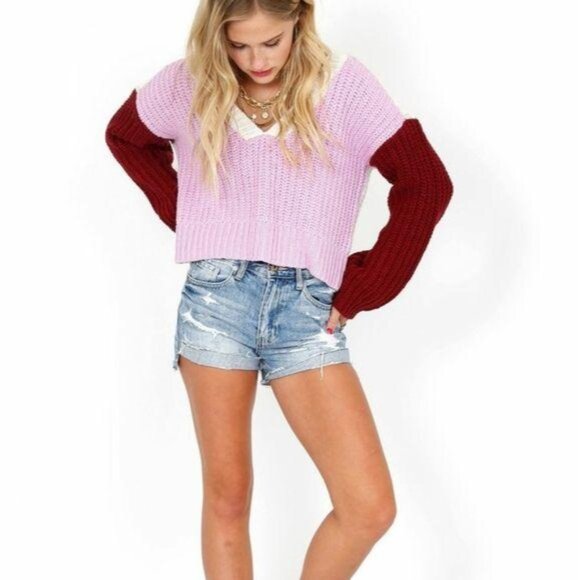 Wildfox NWT Colorblock V-Neck chunky knit Cropped Sweater Large pink maroon - Picture 12 of 12